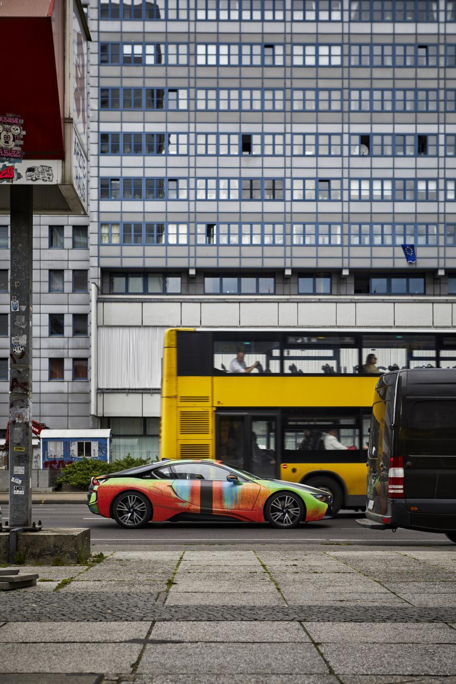  BMW i8 Art Car by Thomas Scheibitz (I15) 2019 года  (фото 15 из 17)